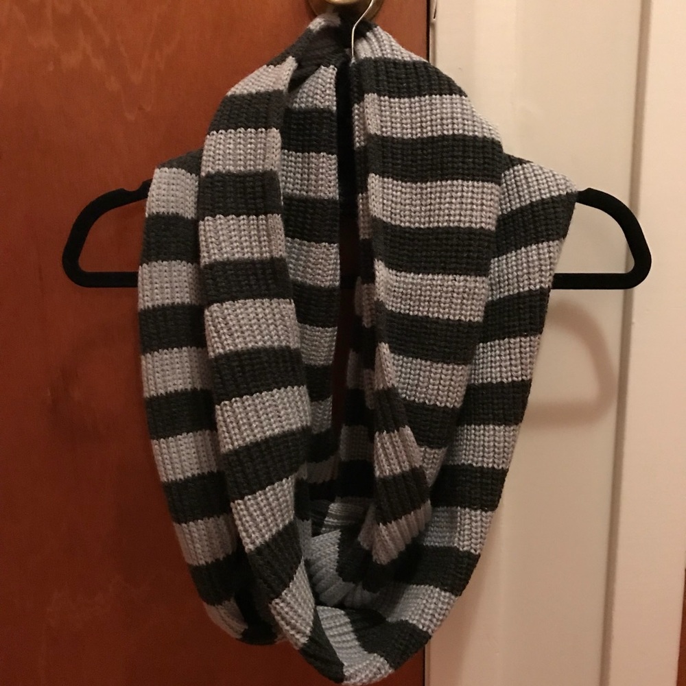 NWT Michael Kors Striped Infinity Scarf